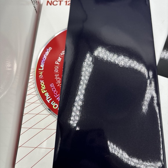 NCT 127 Album Favorite Classic Version Unsealed (No Photocard) - Picture 8 of 8